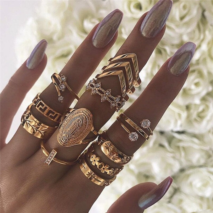 Unique packaging featuring 8 to 12 rings