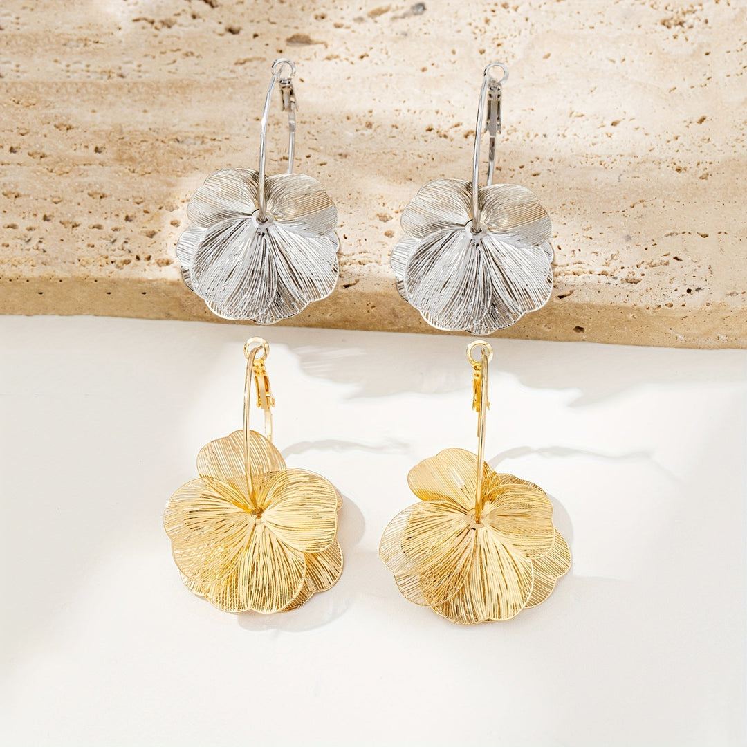 Exaggerated and Hollow Gold Earrings