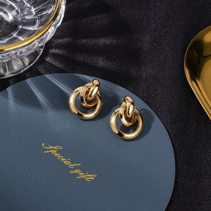 Eclat™ Earrings | Refined Gold Hoops