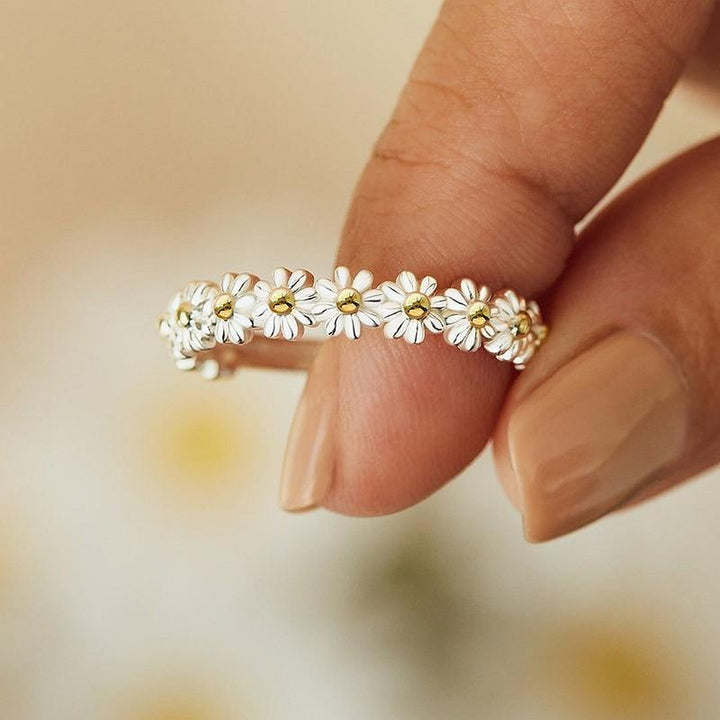 Adjustable Silver Daisy Ring Hand-Enamelled