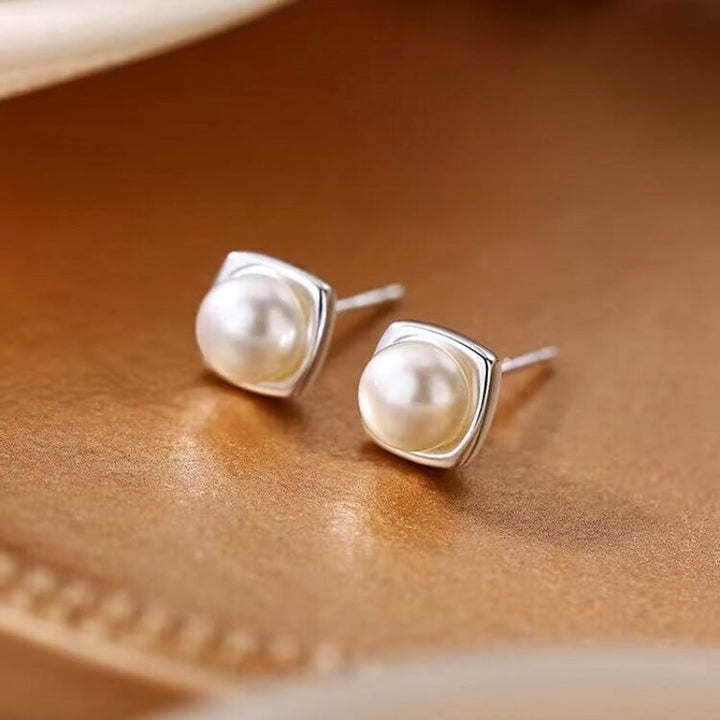 Earrings™ | Elegance in Freshwater Pearls