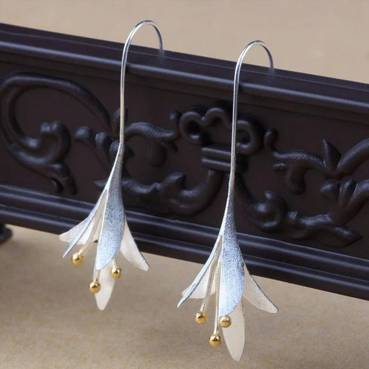 Elegant Silver Earrings