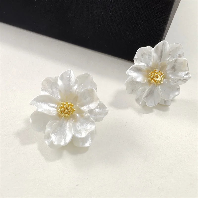 Chic Flower-Shaped White Acrylic Earrings