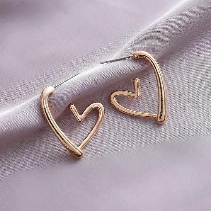 Elegant Rose Gold Heart-Shaped Earrings
