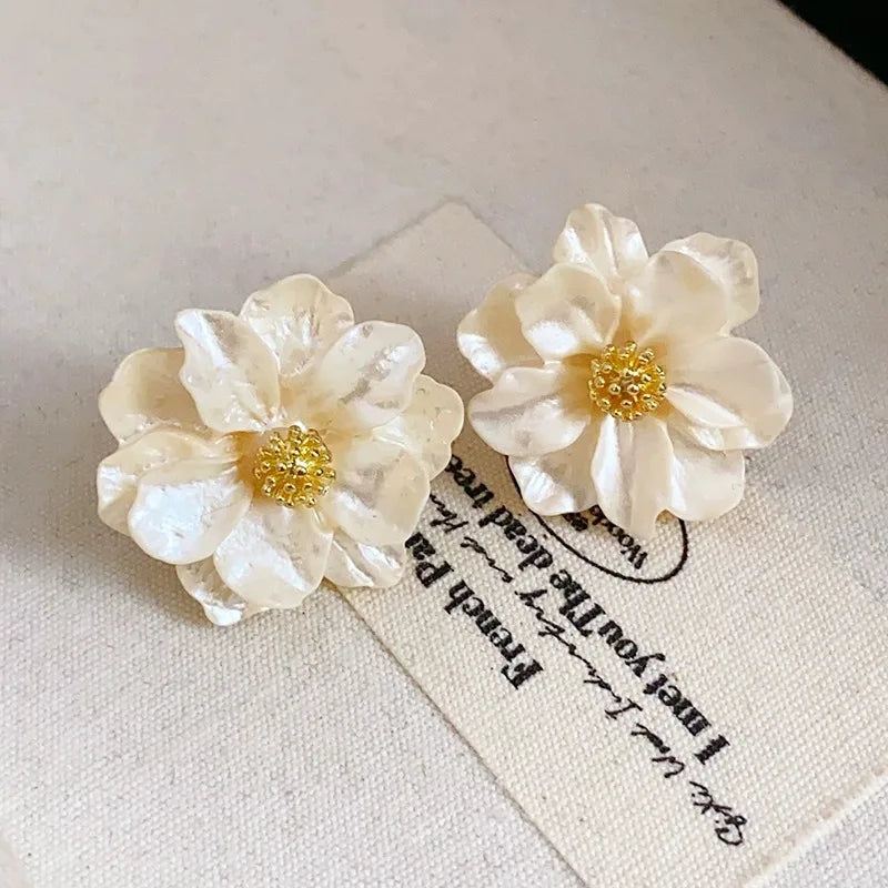 Chic Flower-Shaped White Acrylic Earrings
