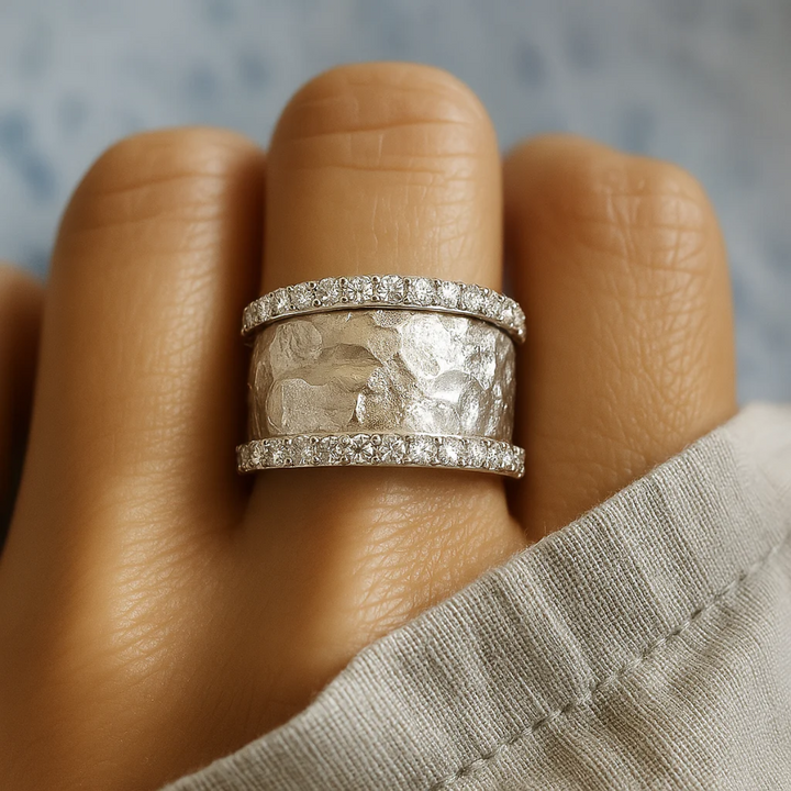 SILVER ZIRCON RING - VINTAGE STYLE