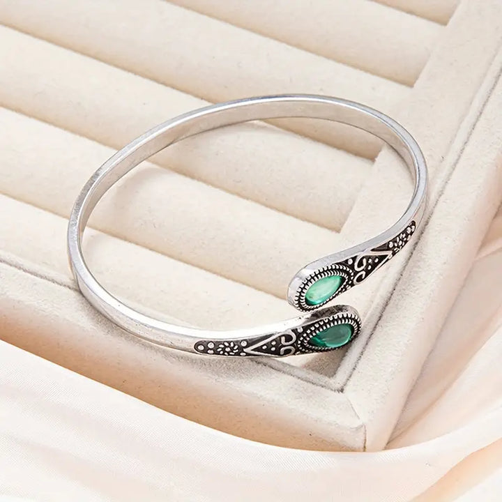 Devereux Emerald Bracelet | White Gold