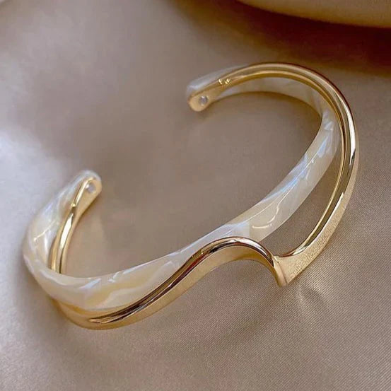 Elegant White Opal and Gold Bracelet