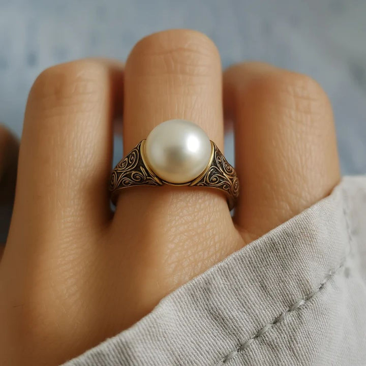 Vintage Gold Pearl Ring