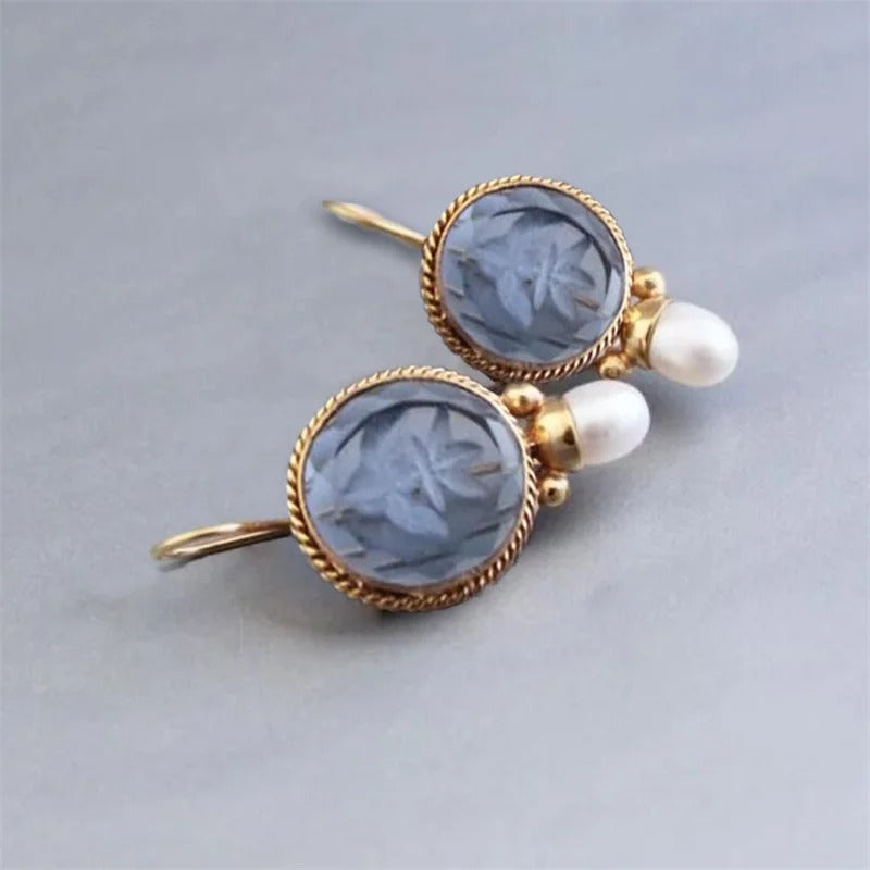 Timeless Pearl Earrings Sophia